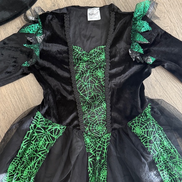 Spirit Green and Black Witch Costume for Kids - Picture 2 of 7